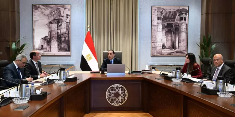 Madbouli suit les mesures de rationaliser l'énergie 1 - Le Progrès Egyptien