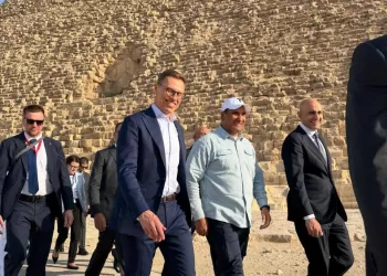 Le président finlandais en visite du GME et des Pyramides