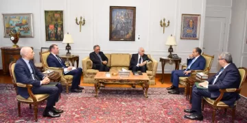 Le ministre Badr Abdel-Aati reçoit les responsables de la Chambre de commerce américaine au Caire