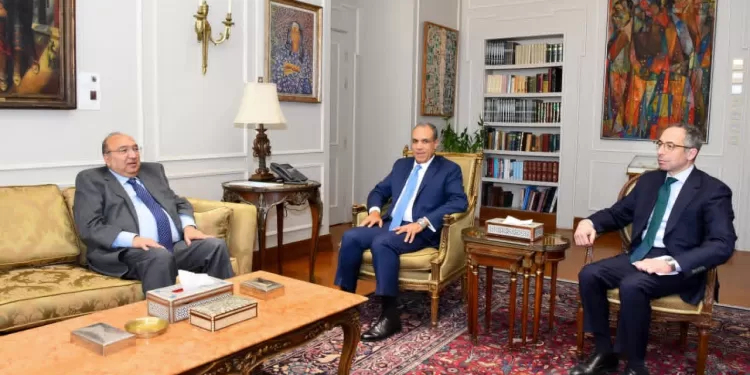 Abdel-Aati examine la stratégie nationale de lutte contre l’immigration clandestine 1 - Le Progrès Egyptien