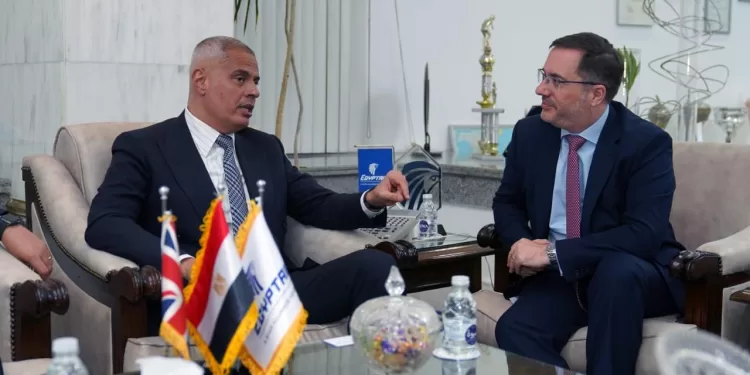 Modernisation de la flotte d’EgyptAir: Entretiens avec l’ambassadeur britannique 1 - Le Progrès Egyptien