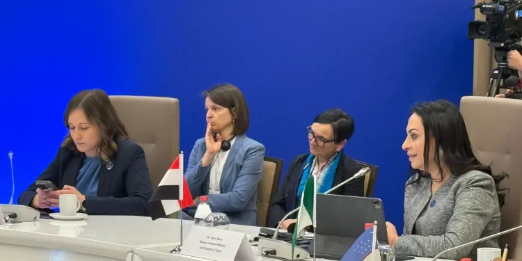 Ankara : La ministre de la Solidarité Sociale à la table ronde sur la protection de l'enfance dans l'environnement numérique 1 - Le Progrès Egyptien