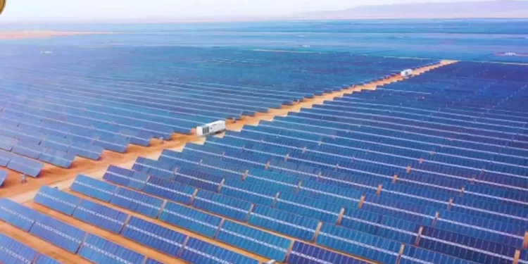 Une alliance égypto-émiratie porte la capacité de la centrale solaire de Benbane à 2 GW 1 - Le Progrès Egyptien