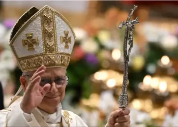 Léon XIV célèbre Pâques pour la première fois, assombries par la guerre 