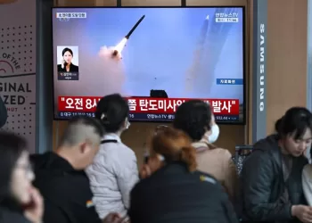 Séoul: La Corée du Nord a tiré des missiles a deux reprises le même jour