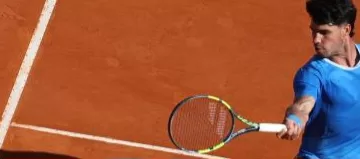 Monte-Carlo: Alcaraz et Sinner bousculés mais qualifiés en quarts