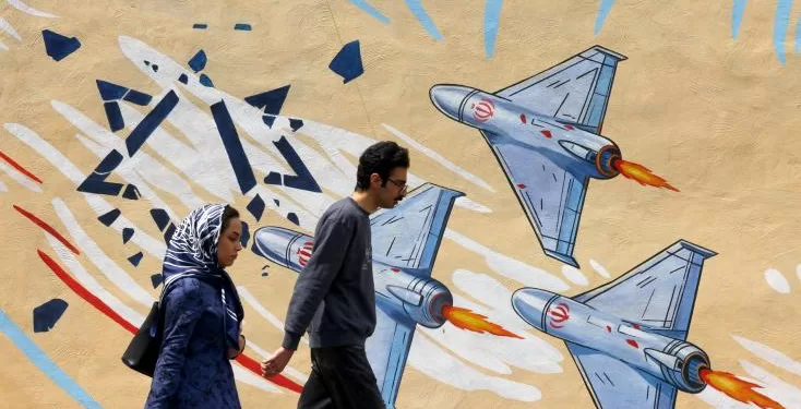 En Iran, des fresques murales pour défier l'Amérique et Israël 1 - Le Progrès Egyptien
