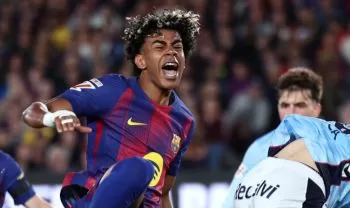 Espagne: le Barça repousse encore le Real mais perd Yamal