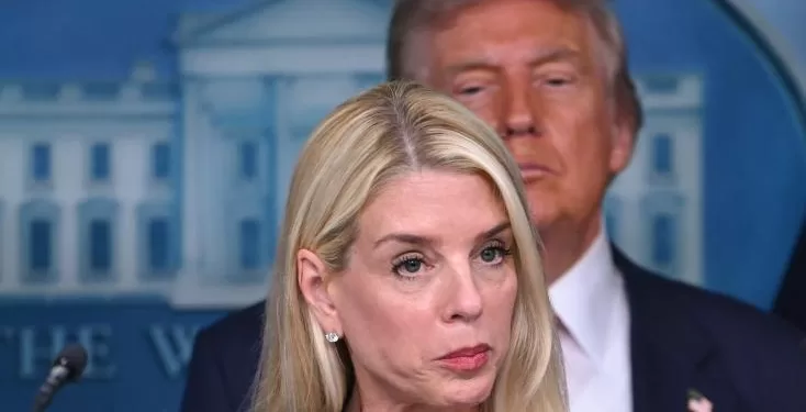 Trump limoge sa ministre de la Justice Pam Bondi 2 - Le Progrès Egyptien Trump limoge sa ministre de la Justice Pam Bondi 1 - Le Progrès Egyptien