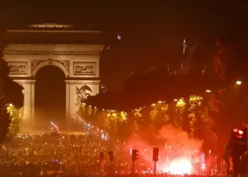 PSG : retour triomphal des champions d’Europe à Paris sous haute sécurité