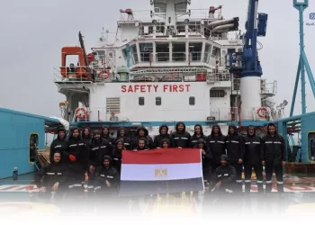 Le « Fakhr 1 » prend la mer avant son intégration à la flotte de l’Autorité du canal de Suez