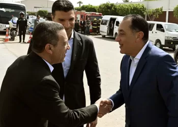 Madbouli entame une tournée industrielle à la cité Sadate et au 6 Octobre 3 - Le Progrès Egyptien Madbouli entame une tournée industrielle à la cité Sadate et au 6 Octobre