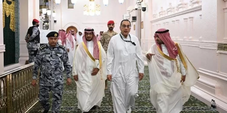 Madbouli quitte la Médine après une visite de la Mosquée du Prophète 1 - Le Progrès Egyptien