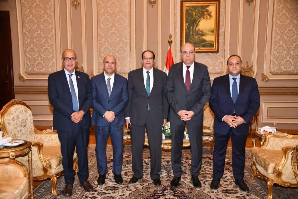 Al-Hefni présente au Sénat la stratégie de modernisation de l’aviation civile 6 - Le Progrès Egyptien Al-Hefni présente au Sénat la stratégie de modernisation de l’aviation civile 5 - Le Progrès Egyptien