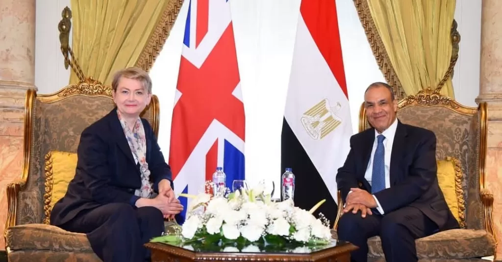 Abdel-Aati et son homologue britannique coprésident la 3ème session du Conseil de partenariat égypto-britannique 3 - Le Progrès Egyptien