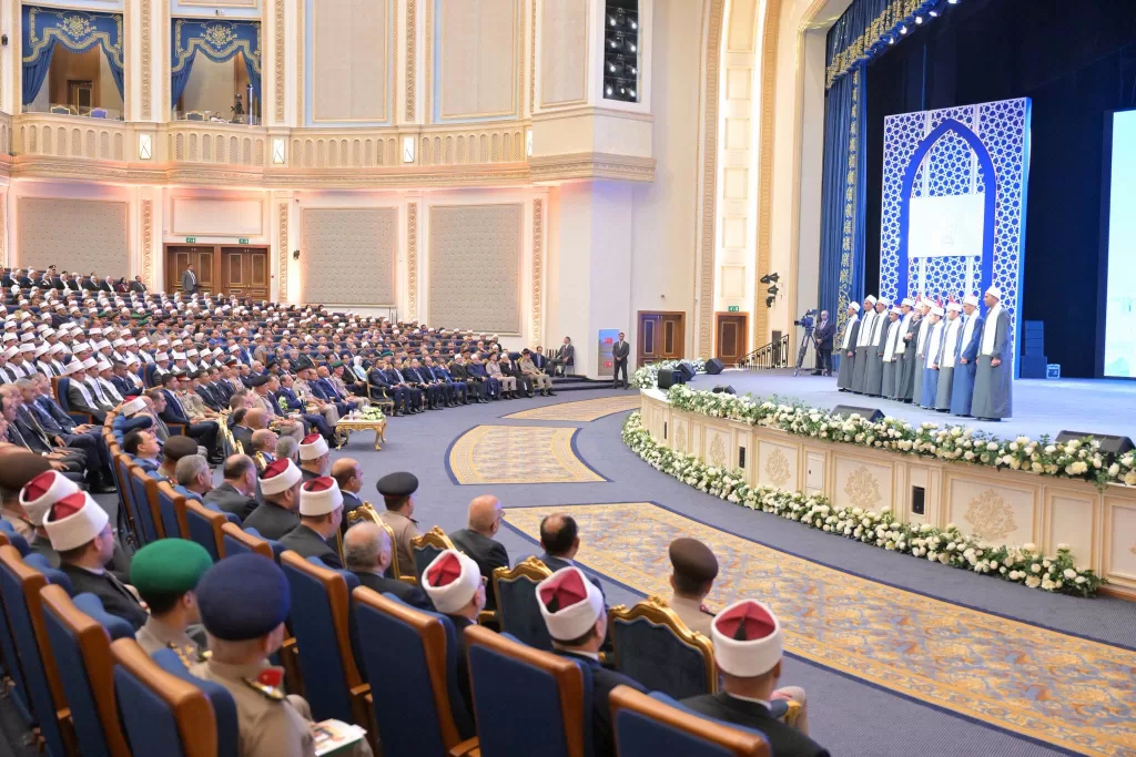 Le Président Abdel-Fattah Al-Sissi rend hommage aux imams 6 - Le Progrès Egyptien Le Président Abdel-Fattah Al-Sissi rend hommage aux imams 5 - Le Progrès Egyptien