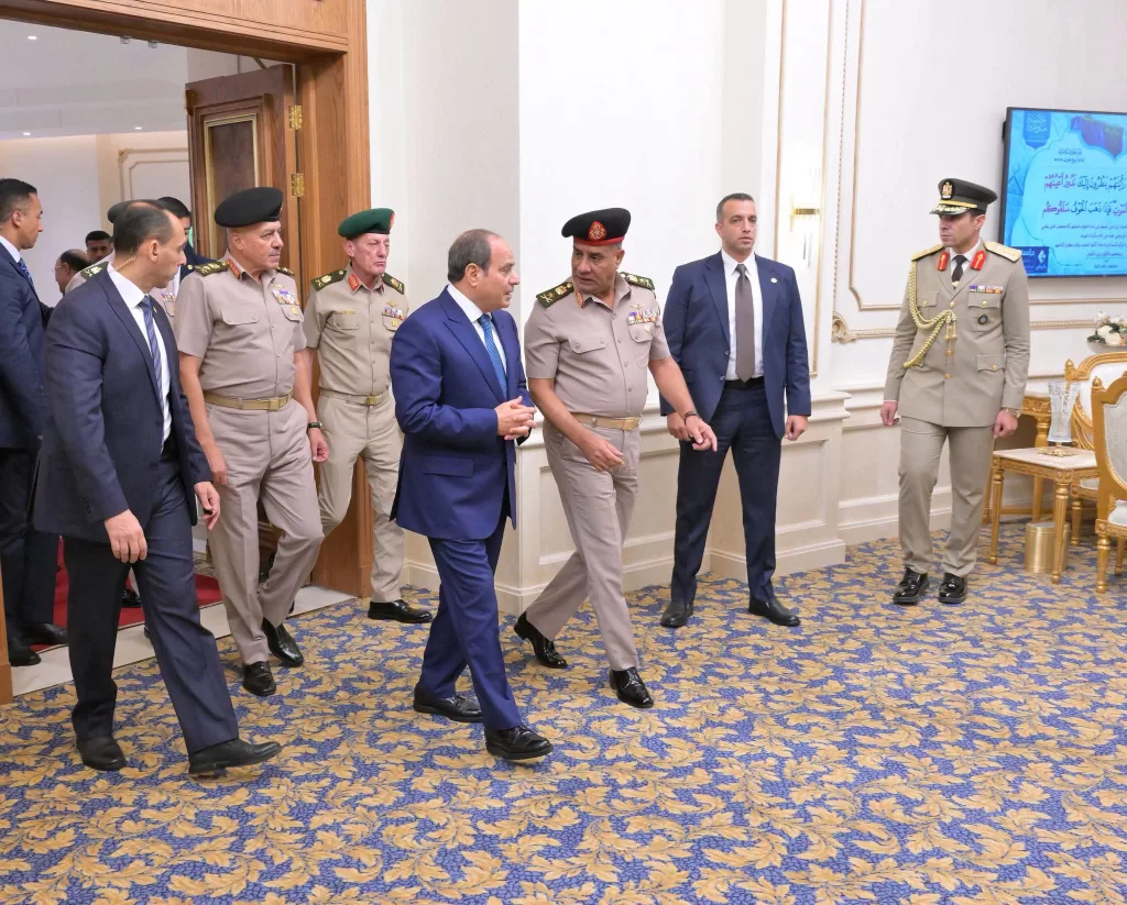 Le Président Abdel-Fattah Al-Sissi rend hommage aux imams 4 - Le Progrès Egyptien Le Président Abdel-Fattah Al-Sissi rend hommage aux imams 3 - Le Progrès Egyptien