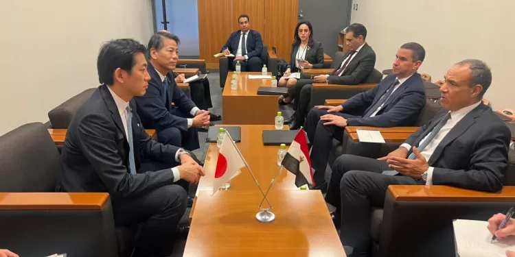 Abdel-Aati s'entretient avec le président du Conseil de recherche politique du Parti libéral-démocrate japonais 1 - Le Progrès Egyptien