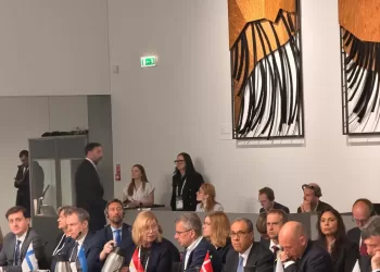 ​Le ministre des AE participe à la séance plénière de la 35e réunion annuelle du Conseil des gouverneurs de la BERD
