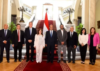 Abdel-Aati reçoit la délégation médicale égyptienne de retour de Tanzanie et du Kenya 3 - Le Progrès Egyptien Abdel-Aati reçoit la délégation médicale égyptienne de retour de Tanzanie et du Kenya