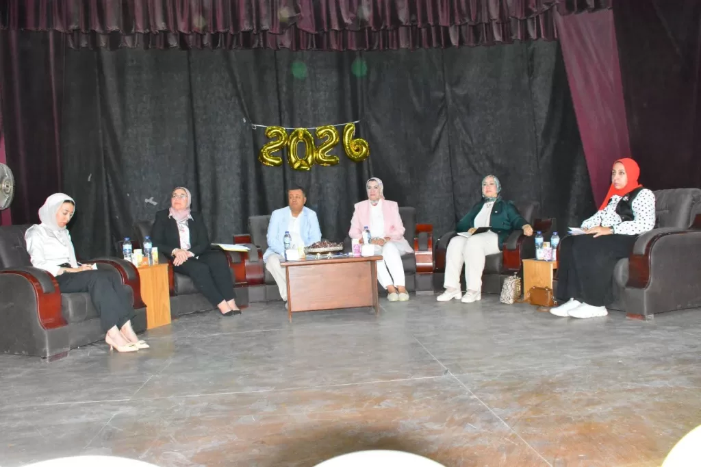 Faculté des Lettres d'Assiout: Le programme de traduction en langue française célèbre la remise des diplômes de sa première promotion 6 - Le Progrès Egyptien Faculté des Lettres d'Assiout: Le programme de traduction en langue française célèbre la remise des diplômes de sa première promotion 5 - Le Progrès Egyptien