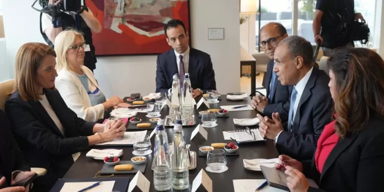 Dr Badr Abdel Aati s’entretient avec la présidente du Parlement européen 2 - Le Progrès Egyptien Dr Badr Abdel Aati s’entretient avec la présidente du Parlement européen 1 - Le Progrès Egyptien