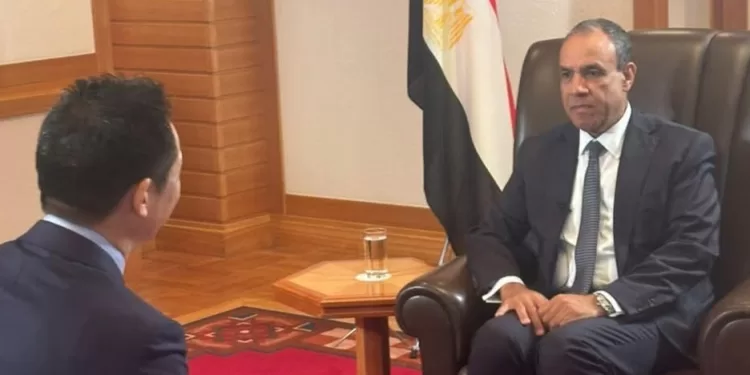 Abdel-Aati accorde une interview à la chaîne de télévision japonaise NHK 1 - Le Progrès Egyptien
