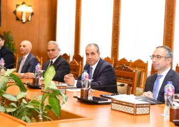 L’Egypte met en avant sa nouvelle législation sur l’asile lors d’un entretien avec le Haut-Commissaire de l’ONU