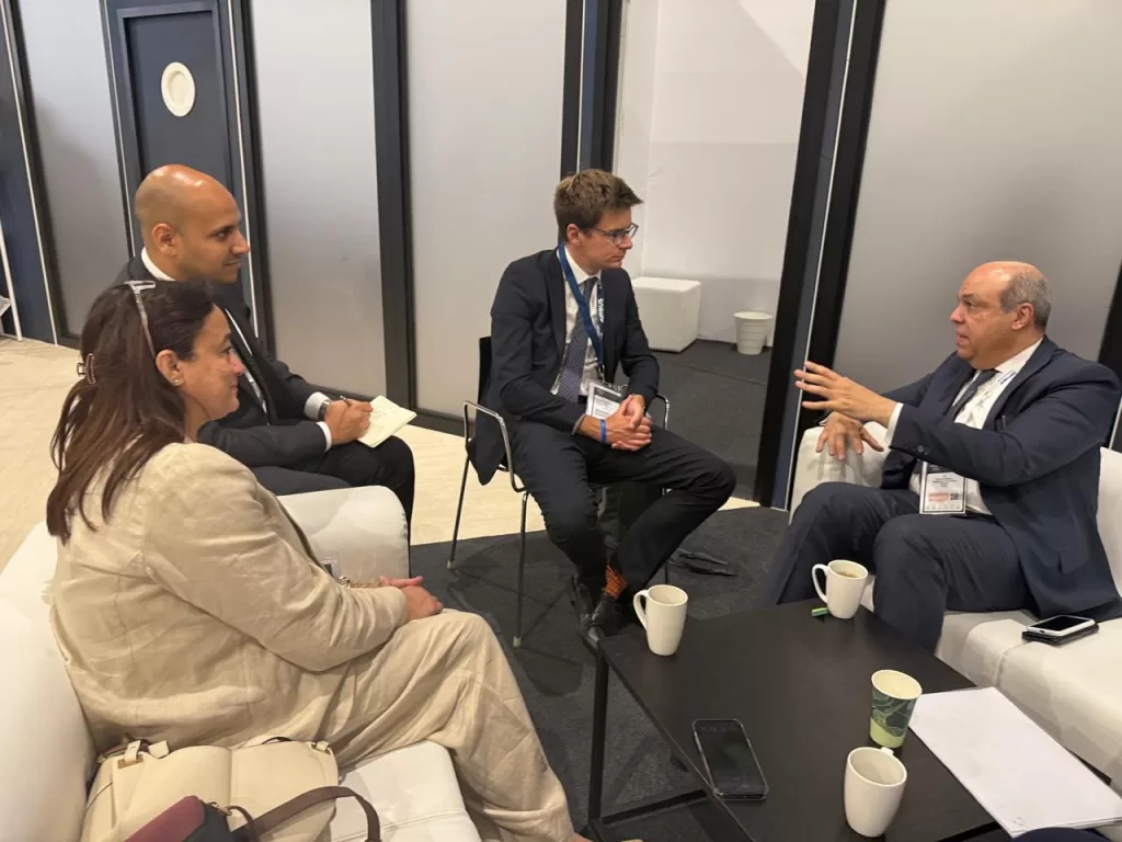 Farnborough 2026 : Une intense activité pour le ministre de l’Aviation civile 5 - Le Progrès Egyptien