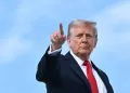Trump maintient que le cessez-le-feu est “terminé” mais accepte de parler avec l’Iran
