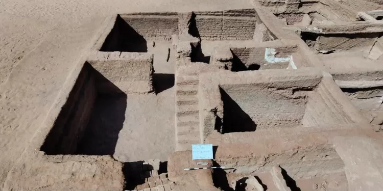 Une ville résidentielle complète datant de l'époque byzantine, découverte à l'oasis de Dakhla 2 - Le Progrès Egyptien Une ville résidentielle complète datant de l'époque byzantine, découverte à l'oasis de Dakhla 1 - Le Progrès Egyptien