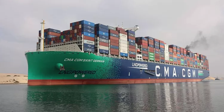 Passage du porte-conteneurs géant « CMA CGM SAINT GERMAIN » au canal de Suez 2 - Le Progrès Egyptien Passage du porte-conteneurs géant « CMA CGM SAINT GERMAIN » au canal de Suez 1 - Le Progrès Egyptien