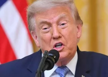Trump dénonce des ingérences étrangères et réclame une réforme du système électoral américain