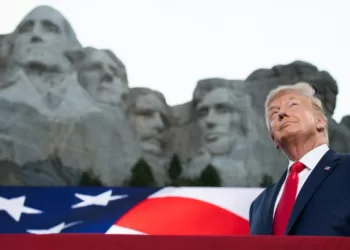Trump au pied du Mont Rushmore pour lancer les festivités des 250 ans 3 - Le Progrès Egyptien Trump au pied du Mont Rushmore pour lancer les festivités des 250 ans