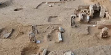 Découverte de pierres tombales, de sarcophages et d’amulettes à Tell El-Deir, à Damiette