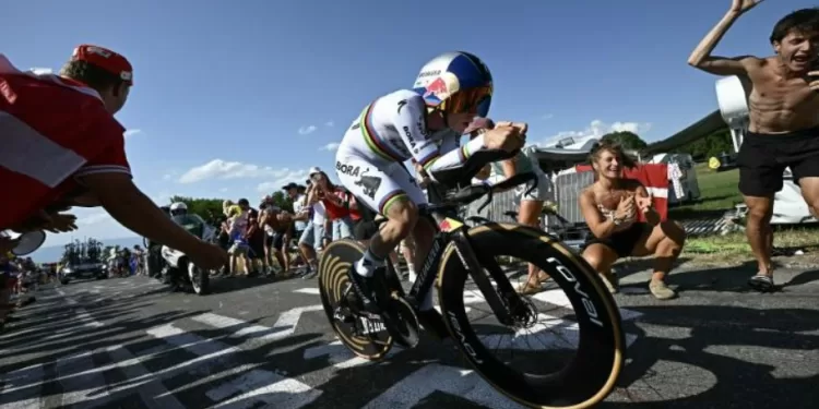 Tour de France: Remco Evenepoel remporte le chrono de la 16e étape 2 - Le Progrès Egyptien Tour de France: Remco Evenepoel remporte le chrono de la 16e étape 1 - Le Progrès Egyptien
