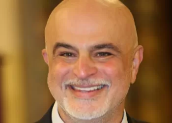 Pr. Ali Taher : «L’aimant de l’espoir» qui a libéré les corps du fer et inspiré le monde 3 - Le Progrès Egyptien Pr. Ali Taher : «L’aimant de l’espoir» qui a libéré les corps du fer et inspiré le monde
