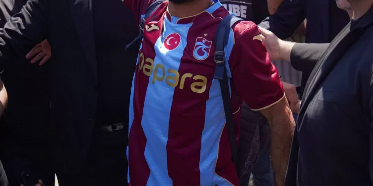 Mohamed Salah signe pour Trabzonspor 1 - Le Progrès Egyptien