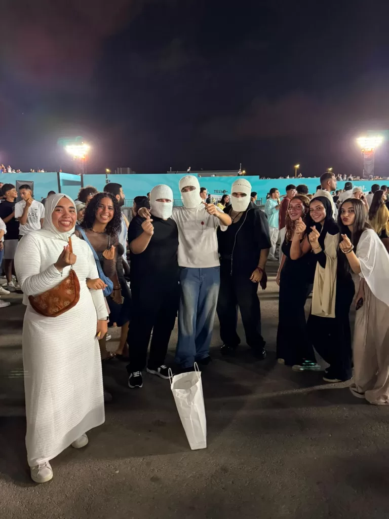 À l’image de TUL8TE, le public adopte le masque lors de son concert à « Yalla Sahel » 4 - Le Progrès Egyptien À l’image de TUL8TE, le public adopte le masque lors de son concert à « Yalla Sahel » 3 - Le Progrès Egyptien