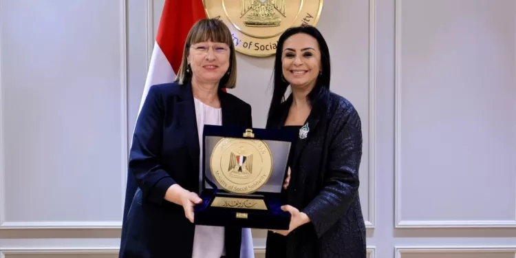 La ministre de la Solidarité sociale rencontre la coordonnatrice résidente des Nations Unies en Égypte 2 - Le Progrès Egyptien La ministre de la Solidarité sociale rencontre la coordonnatrice résidente des Nations Unies en Égypte 1 - Le Progrès Egyptien