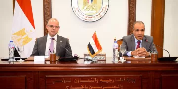Le ministre des Affaires étrangères s’entretient avec le ministre de l’Investissement et du Commerce extérieur