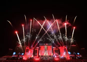 Amr Diab enflamme l’U Arena d’Alamein devant un public record 3 - Le Progrès Egyptien Amr Diab enflamme l’U Arena d’Alamein devant un public record