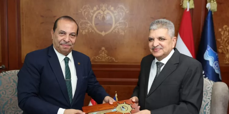 Le canal de Suez renforce sa coopération administrative 2 - Le Progrès Egyptien Le canal de Suez renforce sa coopération administrative 1 - Le Progrès Egyptien