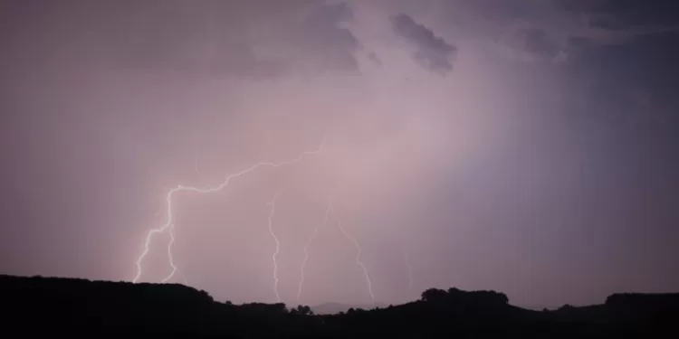 Orages : 12 départements placés en vigilance orange dans l’ouest de la France 2 - Le Progrès Egyptien Orages : 12 départements placés en vigilance orange dans l’ouest de la France 1 - Le Progrès Egyptien