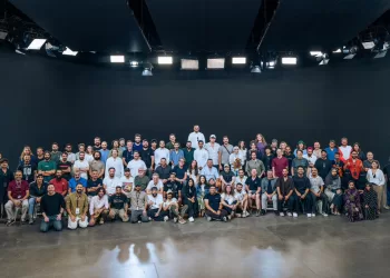 « Al-Amir » : Turki Al-Cheikh annonce la fin du tournage et salue les stars