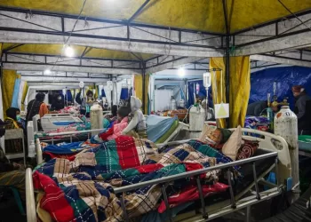 Séisme en Indonésie: la fuite en panique d’un hôpital pour “une nouvelle chance de vivre”