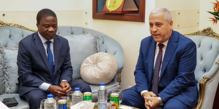 Le président de l'Autorité nationale de la presse reçoit l'ambassadeur de Côte d'Ivoire au Caire 2 - Le Progrès Egyptien Le président de l'Autorité nationale de la presse reçoit l'ambassadeur de Côte d'Ivoire au Caire 1 - Le Progrès Egyptien