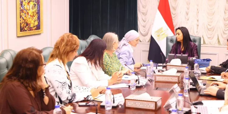 La ministre de la Solidarité sociale rencontre la directrice du Programme alimentaire mondial en Égypte 2 - Le Progrès Egyptien La ministre de la Solidarité sociale rencontre la directrice du Programme alimentaire mondial en Égypte 1 - Le Progrès Egyptien