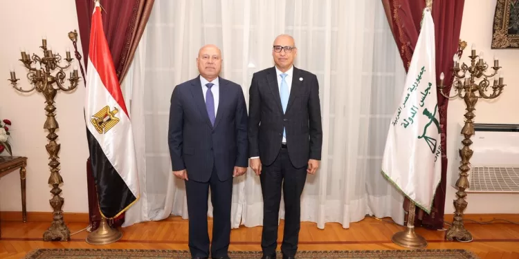 Le Président du Conseil d'État reçoit le ministre des Transports venu lui présenter ses félicitations 1 - Le Progrès Egyptien