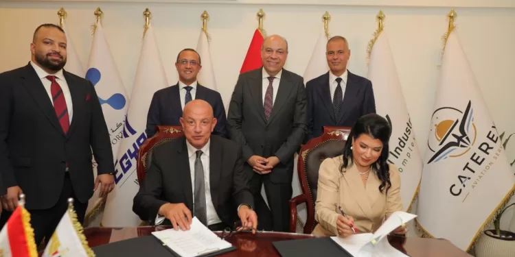 Clôture d'EIAS 2026: Partenariat stratégique entre «EgyptAir In-Flight Services» et plusieurs entreprises nationales 2 - Le Progrès Egyptien Clôture d'EIAS 2026: Partenariat stratégique entre «EgyptAir In-Flight Services» et plusieurs entreprises nationales 1 - Le Progrès Egyptien